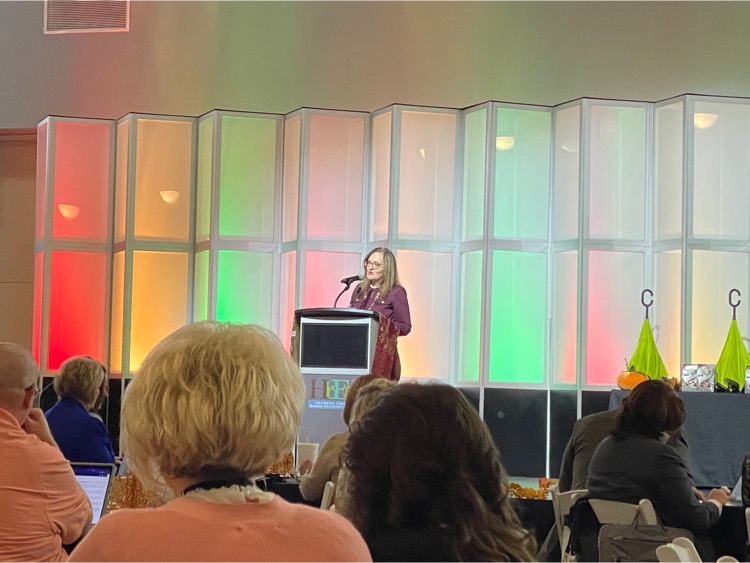 Dr. Lisa Coons